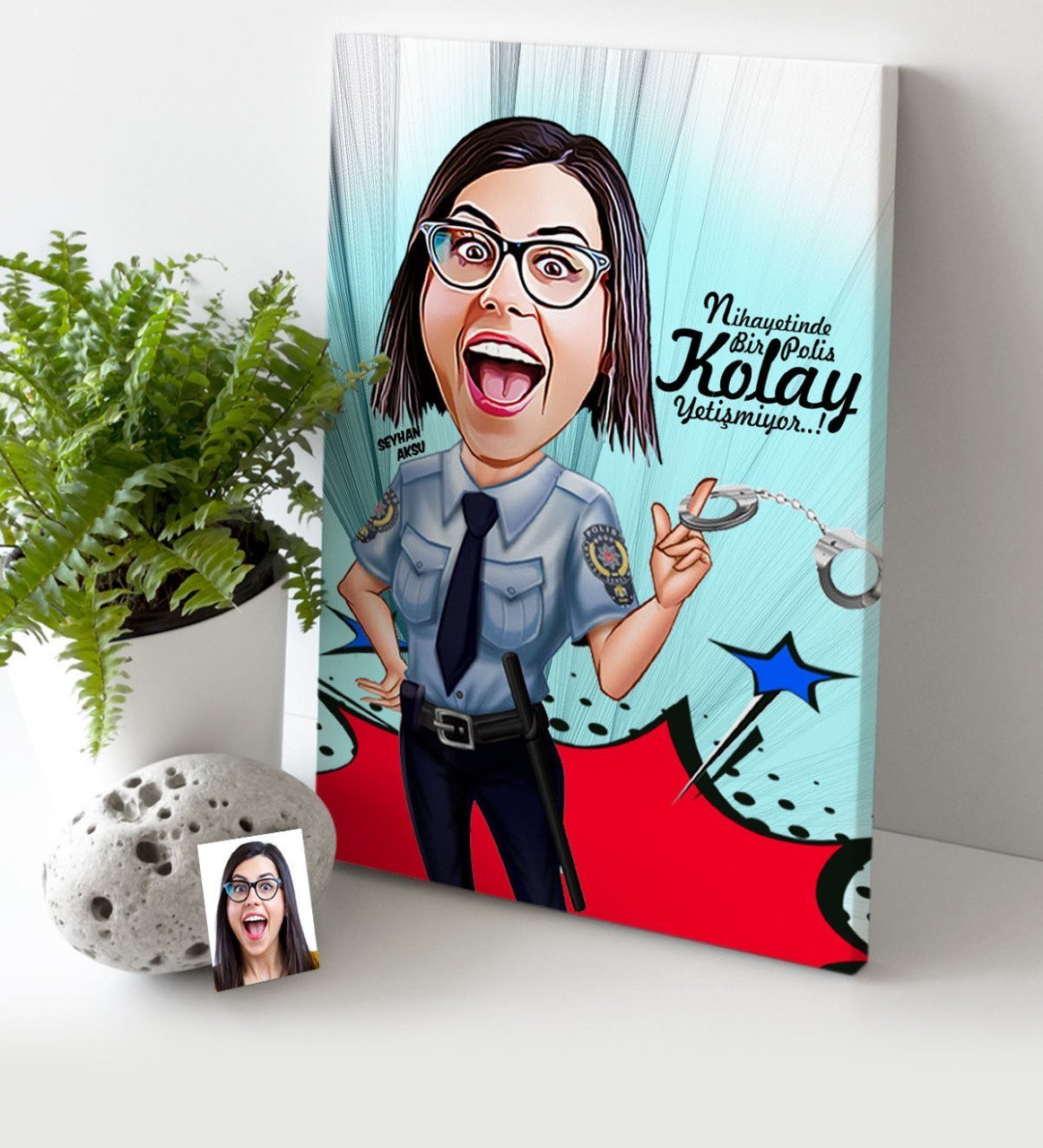 Kişiye Özel Bayan Polis Karikatür Kanvas Tablo (30 x 50 cm.) 1
