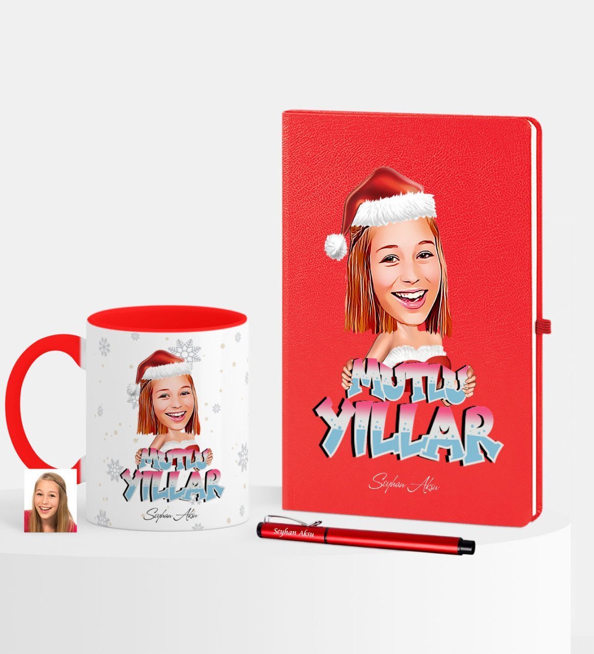 Kişiye Özel Yılbaşı Temalı Bayan Karikatürlü Kırmızı Defter Kalem Kupa Seti - 5