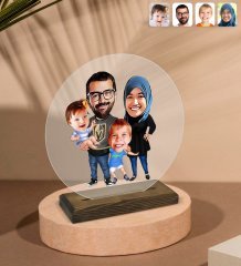 Kişiye Özel Tesettürlü Aile Karikatürlü Yuvarlak Ahşap Standlı Biblo-3