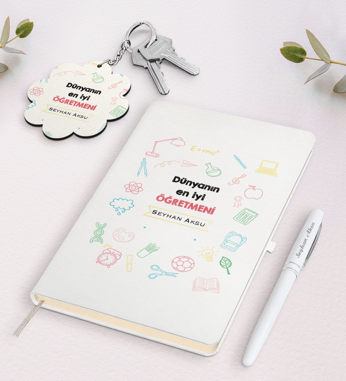 Kişiye Özel Dünyanın En İyi Öğretmeni Beyaz Defter Kalem Ve Anahtarlık Hediye Seti-14