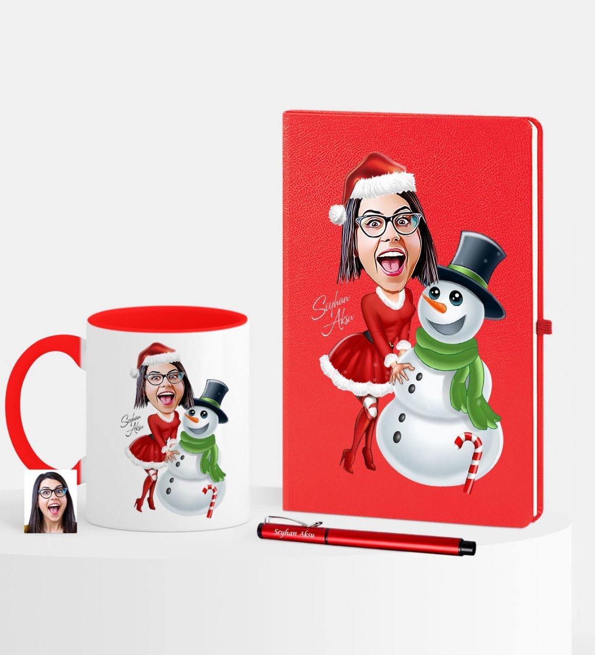 Kişiye Özel Yılbaşı Temalı Bayan Karikatürlü Kırmızı Defter Kalem Kupa Seti - 3