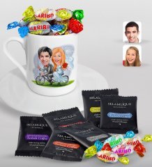 Kişiye Özel Sevgililer Günü Temalı Evleniyoruz Karikatürlü Türk Kahvesi Fincanı Selamlique Karışık Türk Kahvesi ve Haribo Şeker Hediye Seti-3