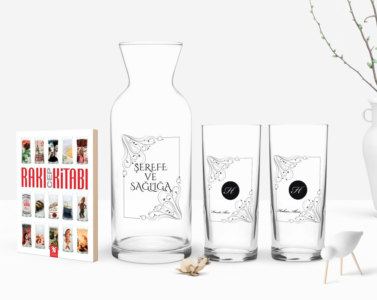Kişiye Özel Renkli Baskılı Baş Harf İsim Tasarımlı Tasarımlı İkili Rakı Bardağı Karaf ve Cep Kitabı Hediye Seti-1
