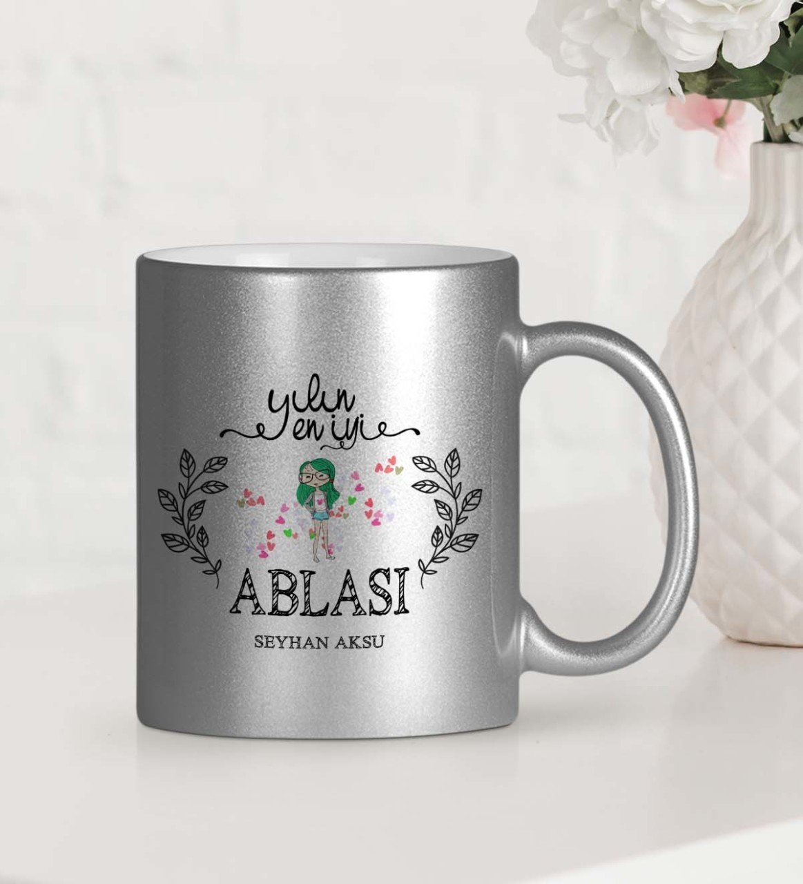 Kişiye Özel Yılın En İyi Ablası Gümüş Yaldızlı Kupa Bardak - 1