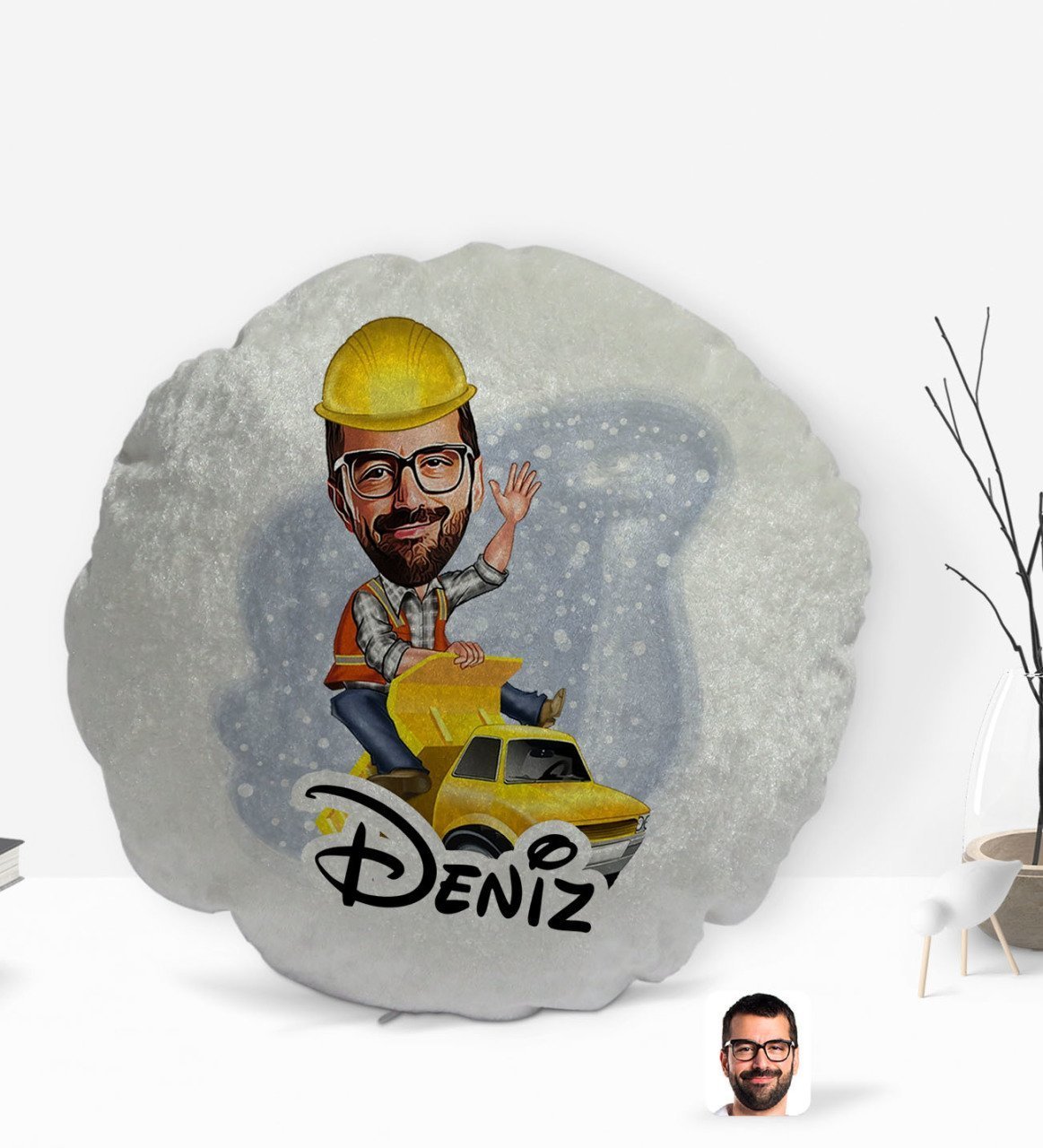Kişiye Özel İsimli Erkek Yol Mühendisi Karikatürlü Yuvarlak Dekoratif Kırlent Yastık-1