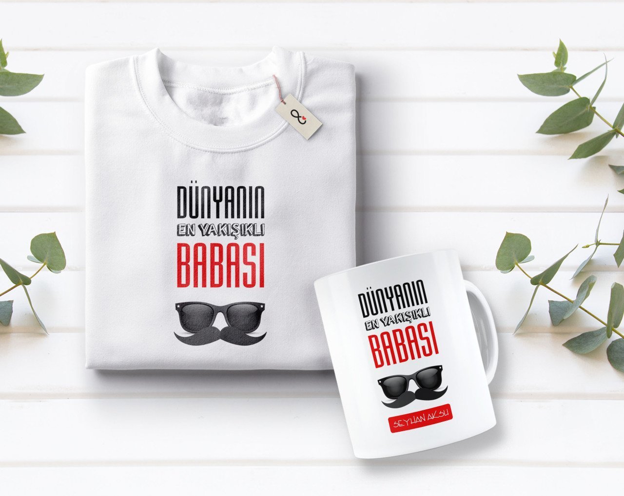 Kişiye Özel Dünyanın En Yakışıklı Babası Tasarımlı Beyaz Tişört ve Kupa Seti-2