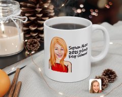 BK Gift Kişiye Özel Kadın İsimli 2023 Yılına Kolay Gelmedi Karikatürlü Beyaz Kupa Bardak-33