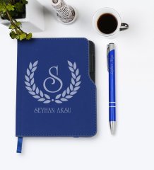 Kişiye Özel Çelenk Baş Harfli İsimli Lacivert Termo Deri Defter Kalem Seti-3
