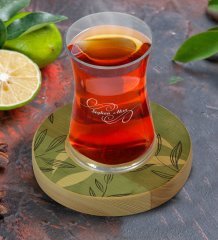 Kişiye Özel Yapraklar Tasarımlı Doğal Ahşap Tabaklı Heybeli Çay Bardağı Model 8