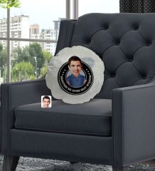 Kişiye Özel İsimli Erkek Nihayetinde Karikatürlü Yuvarlak Dekoratif Kırlent Yastık-3