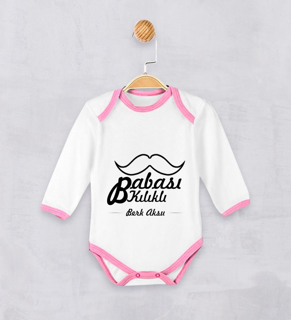 Kişiye Özel Babası Kılıklı Kız Bebek Zıbın