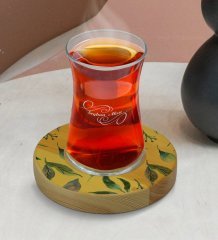 Kişiye Özel Yapraklar Tasarımlı Doğal Ahşap Tabaklı Heybeli Çay Bardağı Model 4