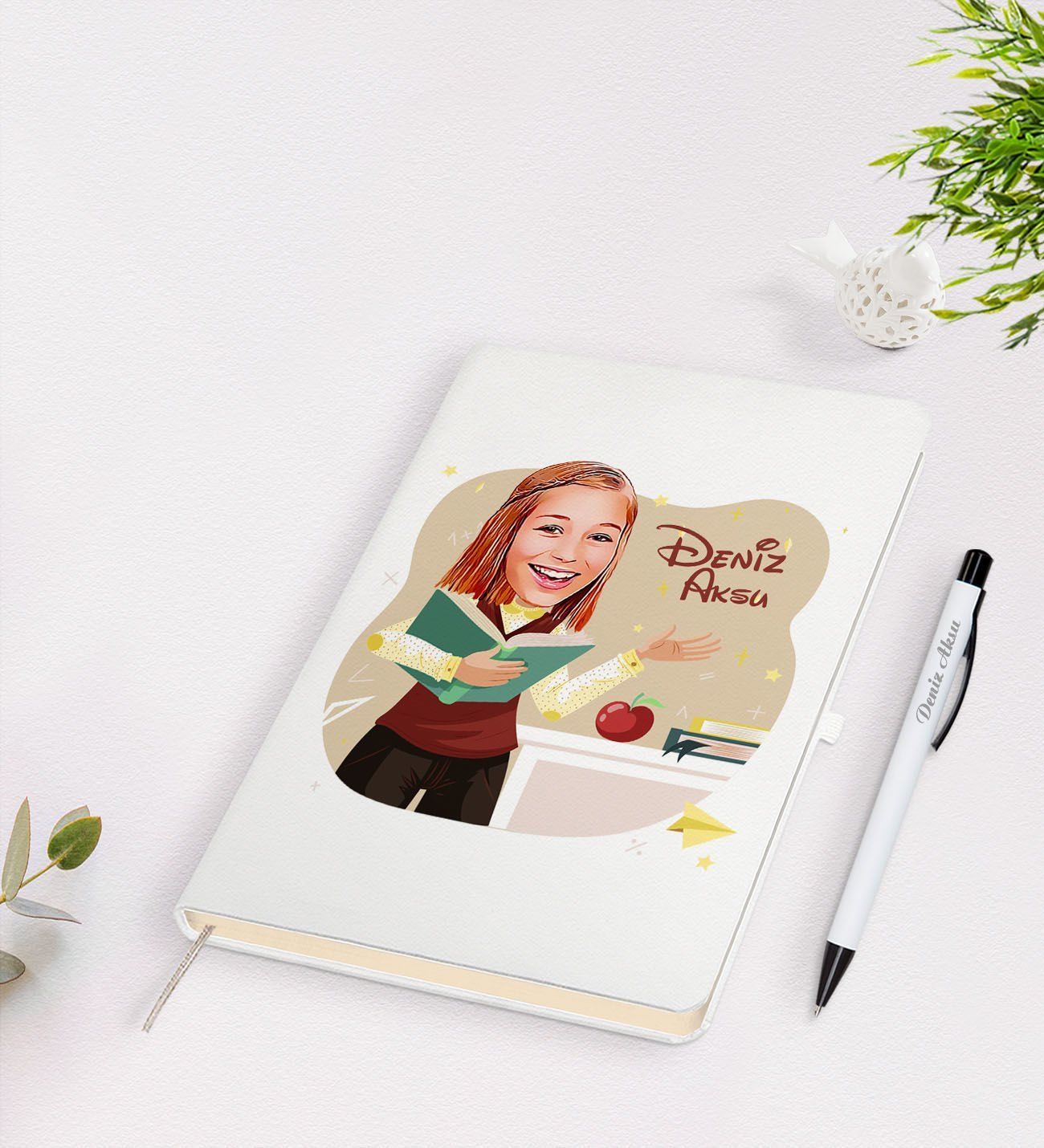 BK Gift Kişiye Özel Öğretmen Karikatürlü Beyaz Defter Kalem Seti - 3