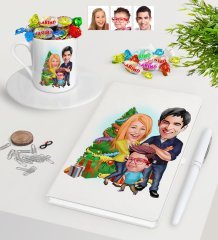 Kişiye Özel Yeni Yıl Aile Karikatürlü Beyaz Defter Kalem Türk Kahvesi Fincanı ve Haribo Şeker Hediye Seti-3