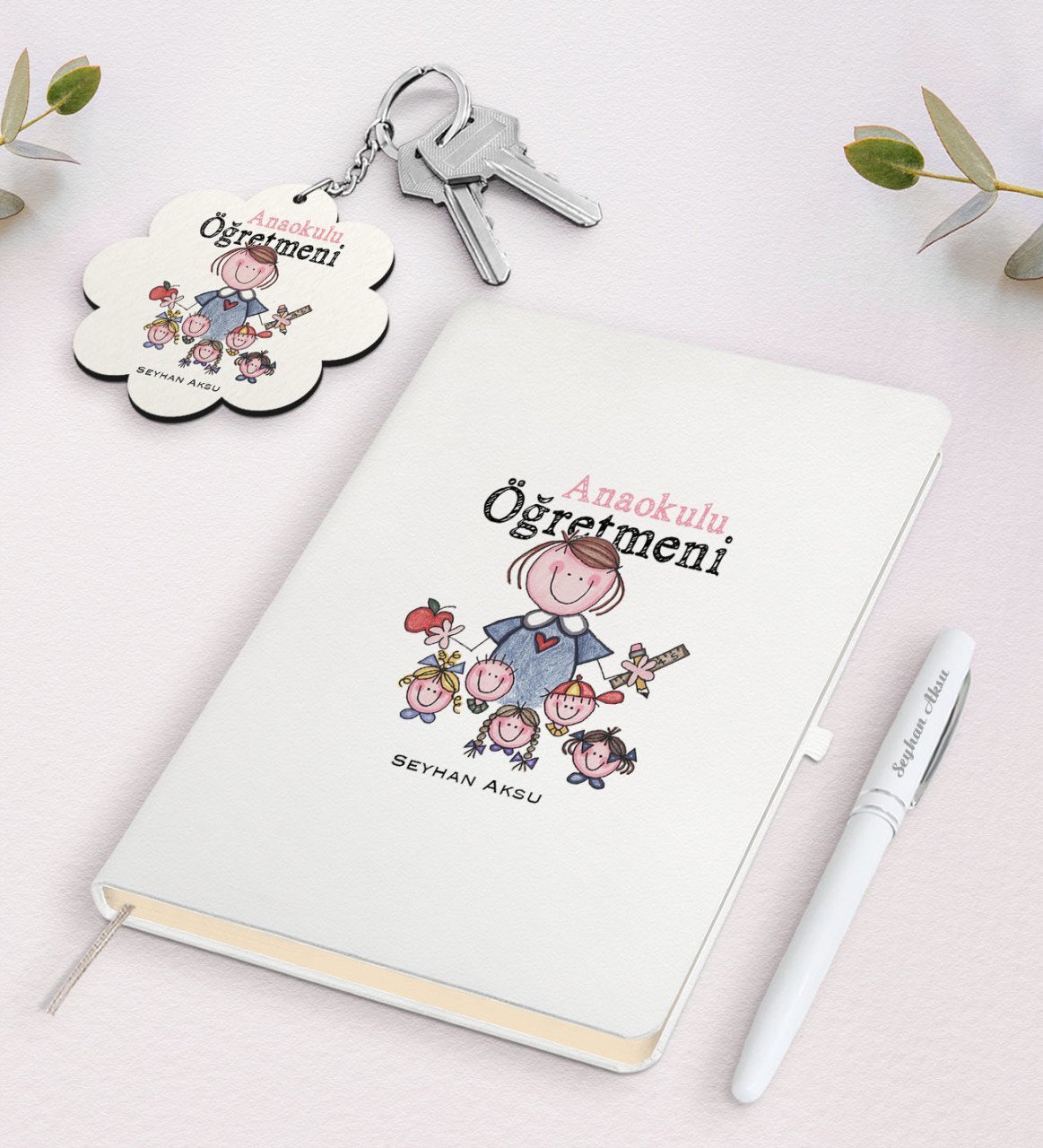 Kişiye Özel Anaokulu Öğretmeni Beyaz Defter Kalem Ve Anahtarlık Hediye Seti-2