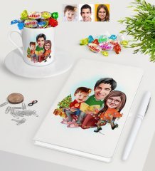 Kişiye Özel Yeni Yıl Aile Karikatürlü Beyaz Defter Kalem Türk Kahvesi Fincanı ve Haribo Şeker Hediye Seti-2