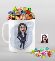 Kişiye Özel Bayan Patron Karikatürlü Kupa ve Haribo Şeker Hediye Seti-4