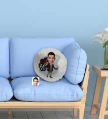 Kişiye Özel Evin Reisi Karikatürlü Yuvarlak Dekoratif Kırlent Yastık-1