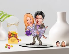Kişiye Özel Sevgililer Karikatürlü 3D Ahşap Biblo ve Çikolatalı Renkli Bonbon Draje Hediye Seti-56