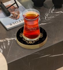 Kişiye Özel Retro Motif Tasarımlı Doğal Ahşap Tabaklı Heybeli Çay Bardağı Model 10