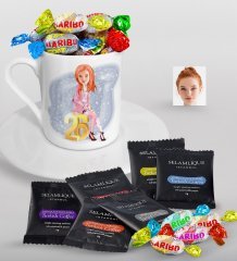 Kişiye Özel Bayan Doğum Günü Karikatürlü Türk Kahvesi Fincanı Selamlique Karışık Türk Kahvesi ve Haribo Şeker Hediye Seti-10