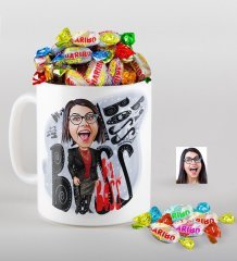 Kişiye Özel Bayan Big Boss Karikatürlü Kupa ve Haribo Şeker Hediye Seti-3