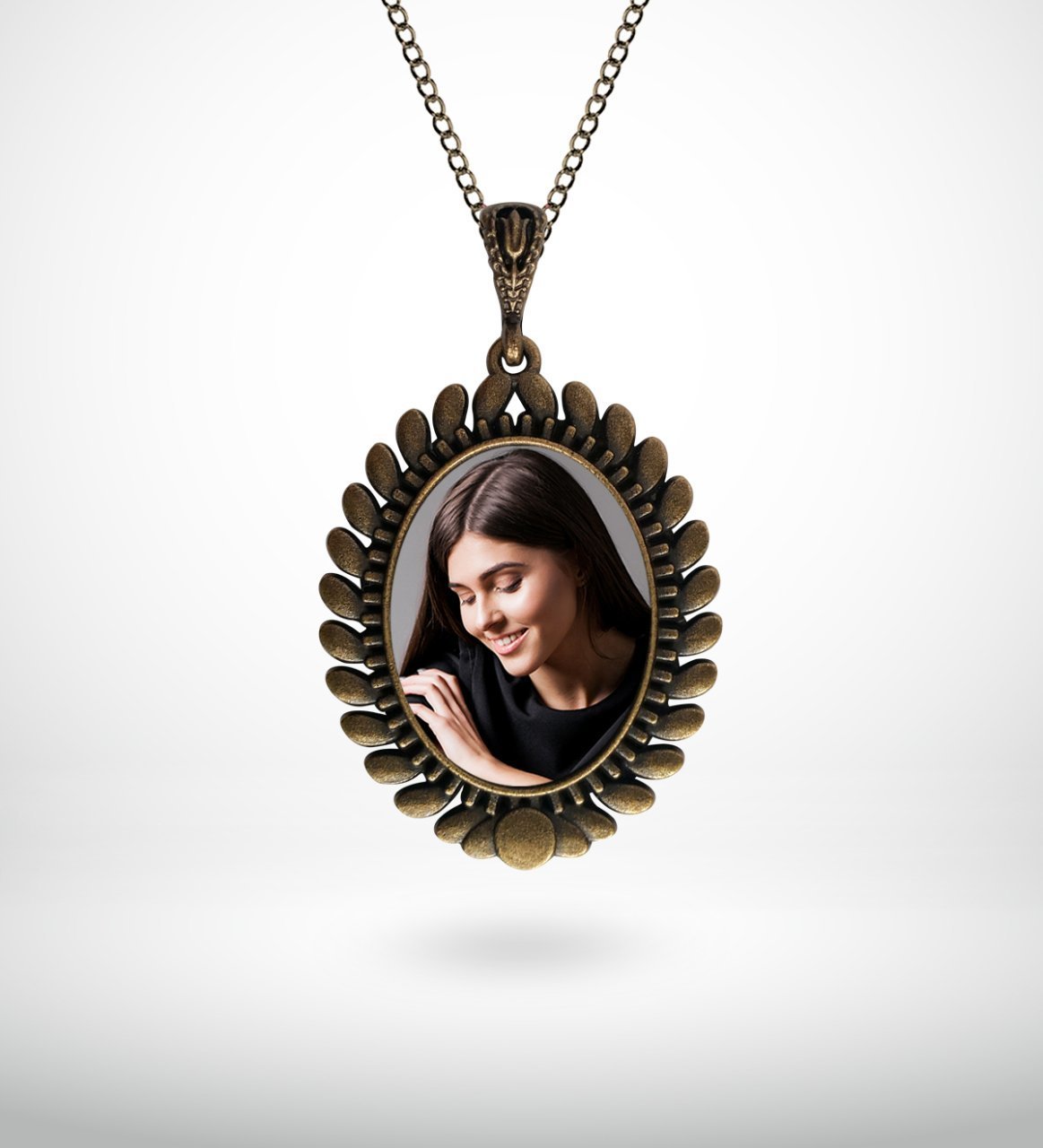 Kişiye Özel Fotoğraflı Antik Bakır Kolye (Model 1)