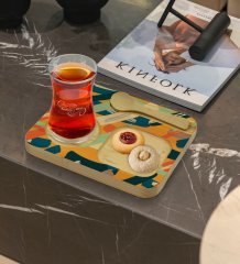 Kişiye Özel Doğal Ahşap Kaşıklı Sunum Tabağı ve Heybeli Çay Bardağı Hediye Seti - Model 3