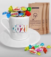 BK Gift Kişiye Özel 2023 Mutlu Yıllar Türk Kahvesi Fincanı Mehmet Efendi Kahve ve Haribo Şeker Hediye Seti-5