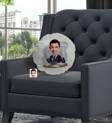 Kişiye Özel Erkek Spiker Karikatürlü Yuvarlak Dekoratif Kırlent Yastık-1