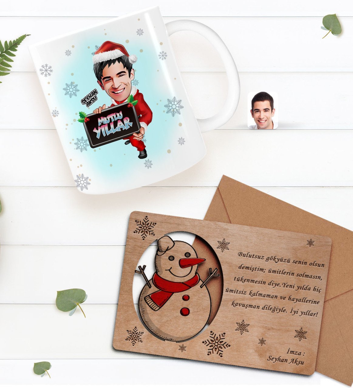 Kişiye Özel Happy New Year Kupa Bardak ve Retro Ahşap Yılbaşı Tebrik Kartı Hediye Seti-13D