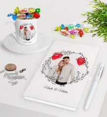Kişiye Özel İsimli Fotoğraflı Beyaz Defter Kalem Türk Kahvesi Fincanı ve Haribo Şeker Hediye Seti-26