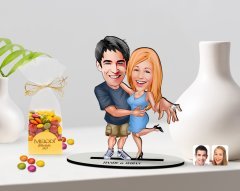 Kişiye Özel Sevgililer Karikatürlü 3D Ahşap Biblo ve Çikolatalı Renkli Bonbon Draje Hediye Seti-14