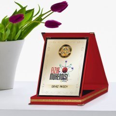Kişiye Özel Yılın En İyi Fizik Mühendisi Kırmızı Plaket Ödülü