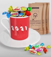 BK Gift Kişiye Özel 2023 Mutlu Yıllar Türk Kahvesi Fincanı Mehmet Efendi Kahve ve Haribo Şeker Hediye Seti-1