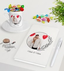 Kişiye Özel İsimli Fotoğraflı Beyaz Defter Kalem Türk Kahvesi Fincanı ve Haribo Şeker Hediye Seti-25
