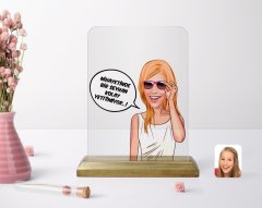 Kişiye Özel Kadın Kolay Yetişmiyor Karikatürlü Ahşap Standlı Çerçeve-4