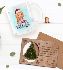 Kişiye Özel Happy New Year Kupa Bardak ve Retro Ahşap Yılbaşı Tebrik Kartı Hediye Seti-12A