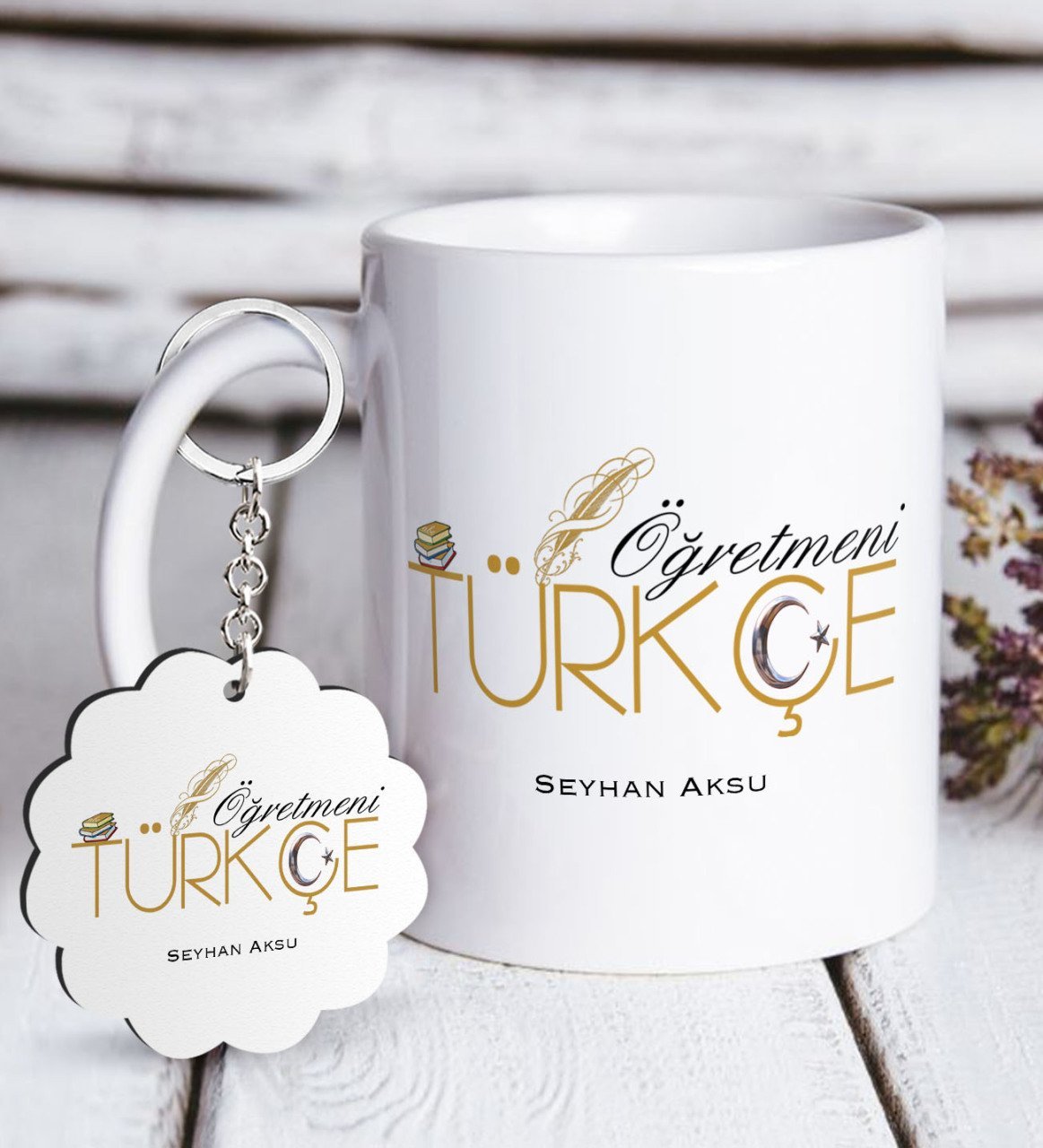 Kişiye Özel Türkçe Öğretmeni Beyaz Kupa ve Anahtarlık Hediye Seti