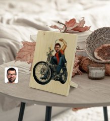 Kişiye Özel Erkek Motorcu Karikatürlü Dekoratif Ahşap Çerçeve Model 5