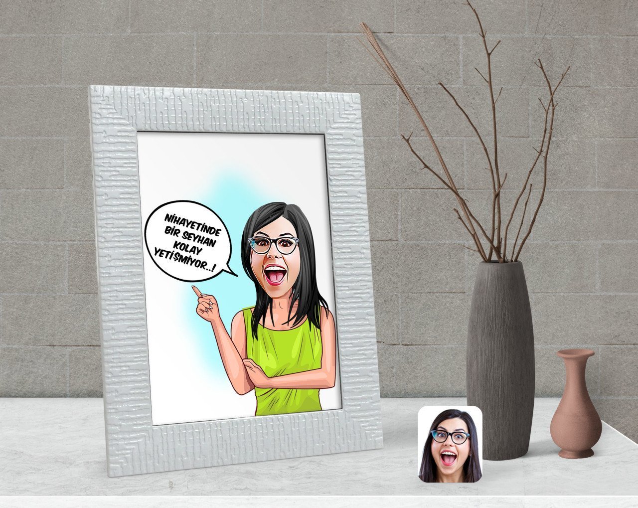 Kişiye Özel Kadın Kolay Yetişmiyor Karikatürlü Dekoratif Çerçeve-5