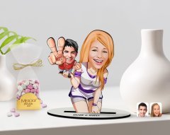 Kişiye Özel Sevgililer Karikatürlü 3D Ahşap Biblo ve Çikolatalı Kalp Bonbon Draje Hediye Seti-30