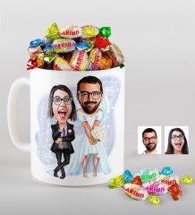 Kişiye Özel Sevgililer Karikatürlü Kupa ve Haribo Şeker Hediye Seti-16