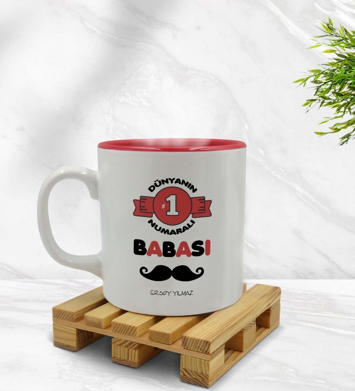 Kişiye Özel Dünyanın 1 Numaralı Babası Tasarımlı İçi Kırmızı Renkli Kupa Bardak Model 1