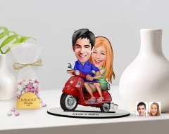 Kişiye Özel Sevgililer Karikatürlü 3D Ahşap Biblo ve Çikolatalı Kalp Bonbon Draje Hediye Seti-10