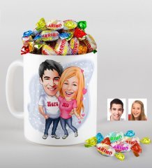 Kişiye Özel Sevgililer Karikatürlü Kupa ve Haribo Şeker Hediye Seti-5