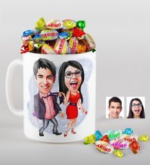 Kişiye Özel Sevgililer Karikatürlü Kupa ve Haribo Şeker Hediye Seti-4