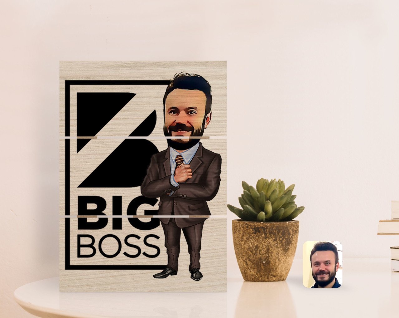 Kişiye Özel Erkek Big Boss Karikatürlü Otantik Masaüstü Ahşap Palet Çerçeve-1