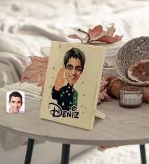 Kişiye Özel İsimli Matrix Neo Karikatürlü Dekoratif Ahşap Çerçeve Model 1