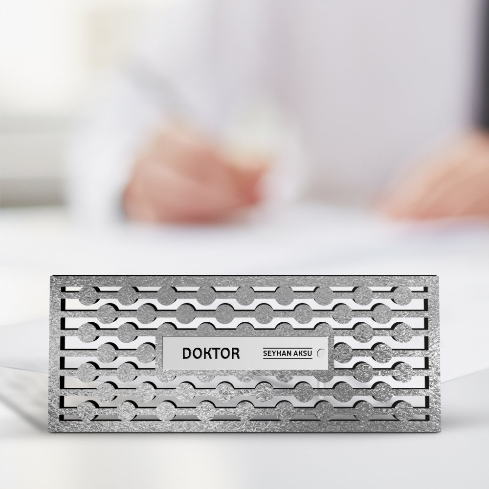 Kişiye Özel Mesleki Doktor Ahşap Masa İsimliği (Model K10)